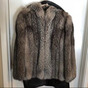 🦊Exquisite 3/4 length Silver Fox coat.🦊
